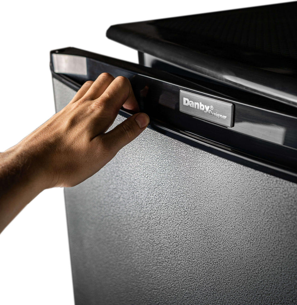 Danby - Designer 8.5 cu. ft. Upright Freezer in Graphite Black - DUFM085A4TDD