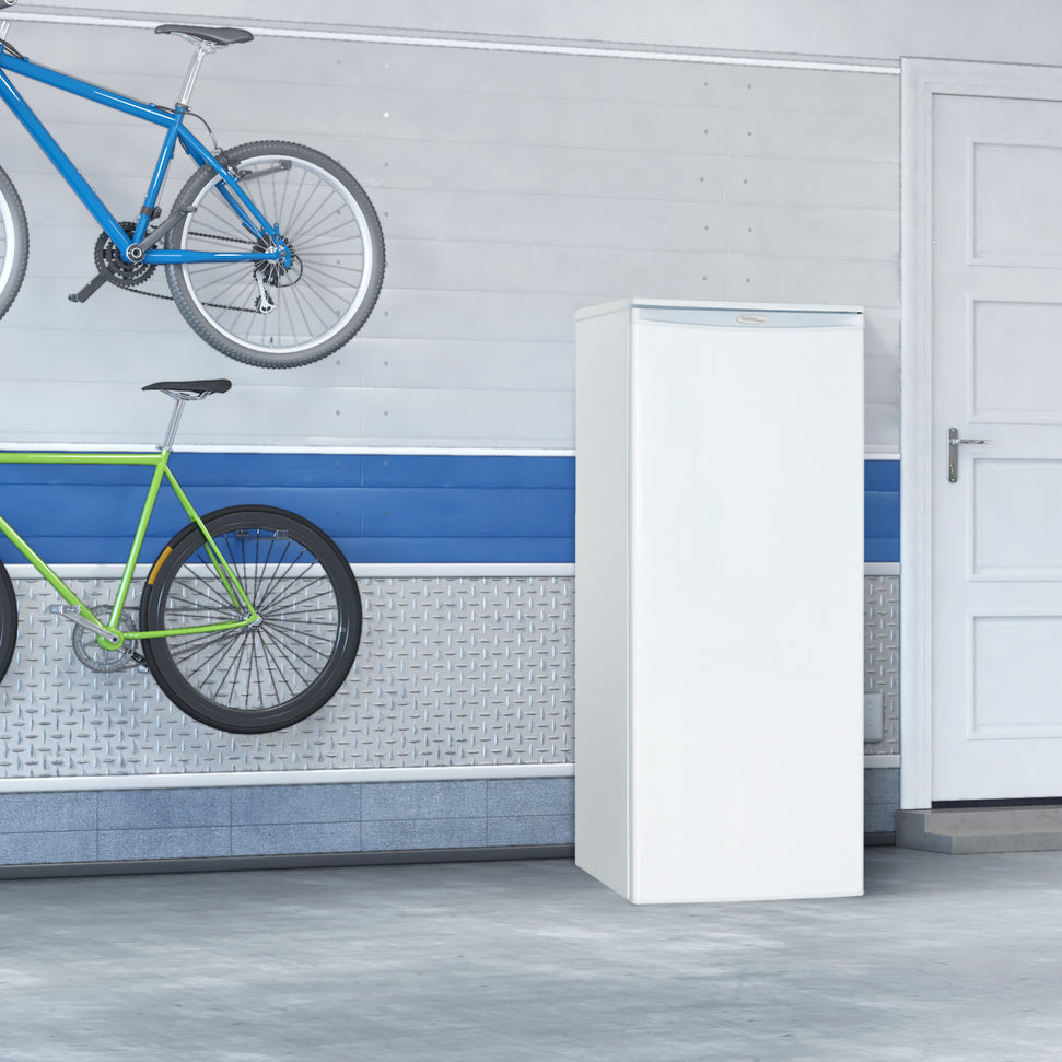 Danby - Designer 8.5 cu. ft. Upright Freezer in White - DUFM085A4WDD