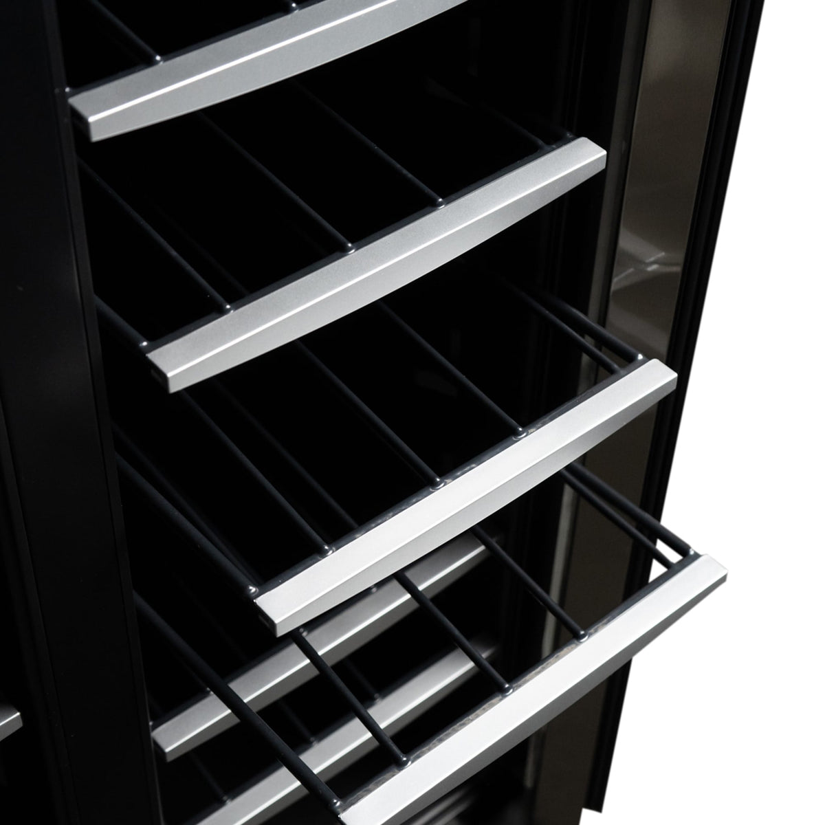 Danby - Silhouette 24″ Built-in Beverage Center In Stainless Steel - SBC051D1BSS