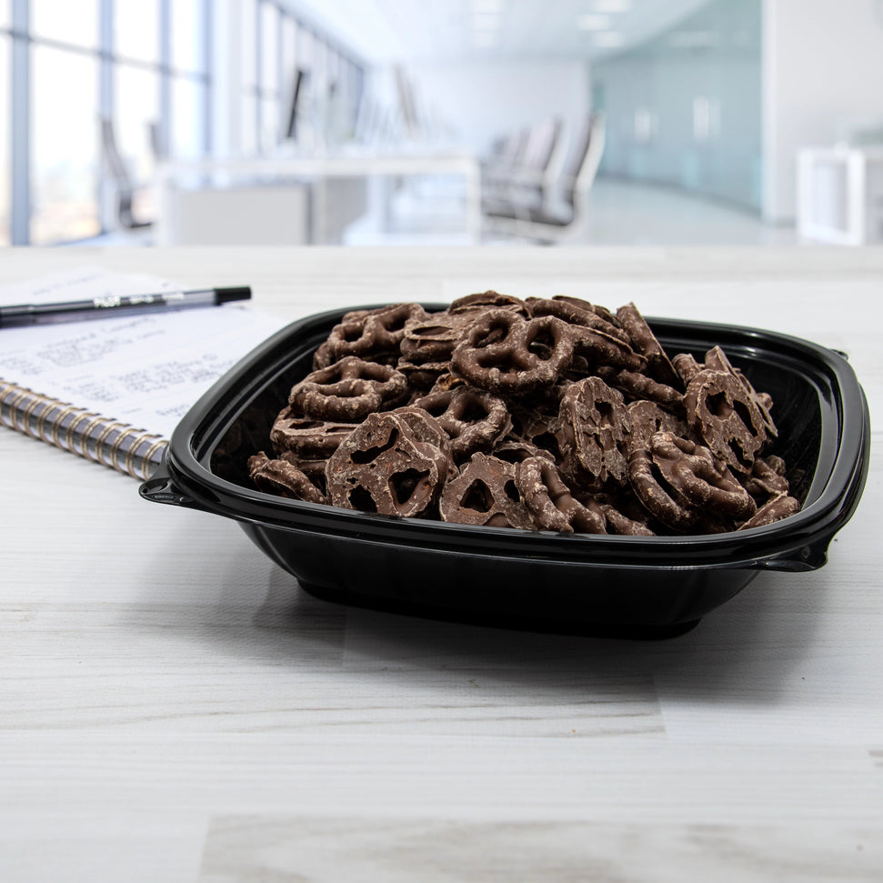 Dart - 32 Oz Black PET Plastic Square Bowl, 252/Cs - B32SB