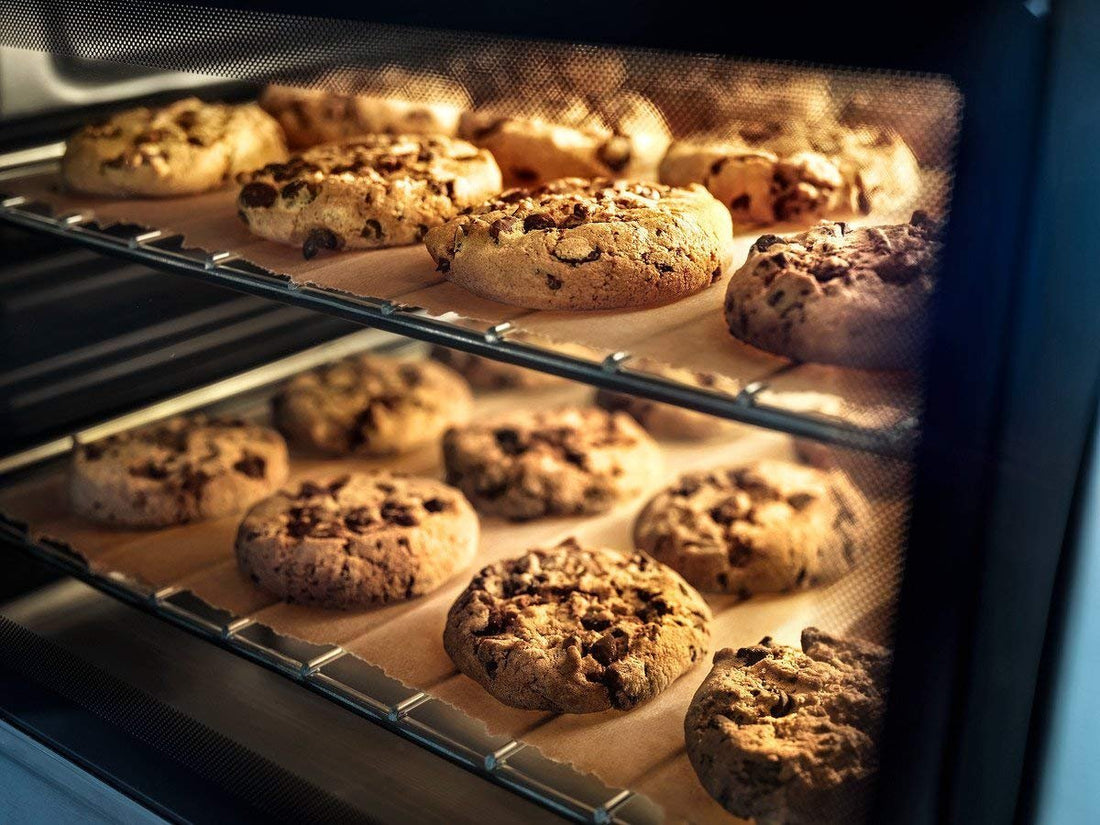 DeLonghi - 0.8 Cu. Ft. Livenza Digital Convection Oven - EO241150M