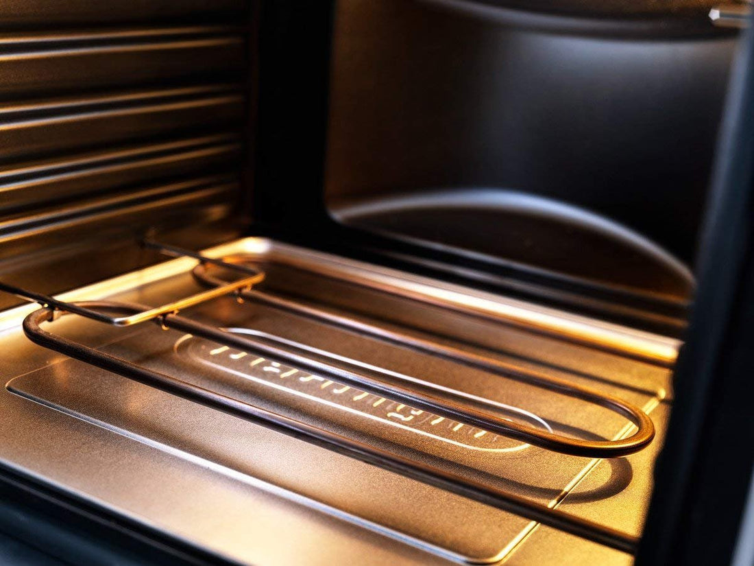 DeLonghi - 0.8 Cu. Ft. Livenza Digital Convection Oven - EO241150M