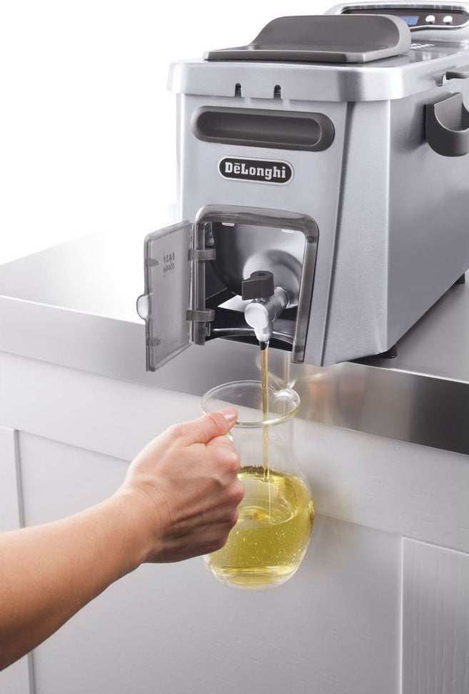 DeLonghi - 4.5 L Capacity Livenza Cool Zone Deep Fryer - D44528DZ