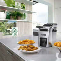 DeLonghi - 4.5 L Capacity Livenza Cool Zone Deep Fryer - D44528DZ - DISCONTINUED