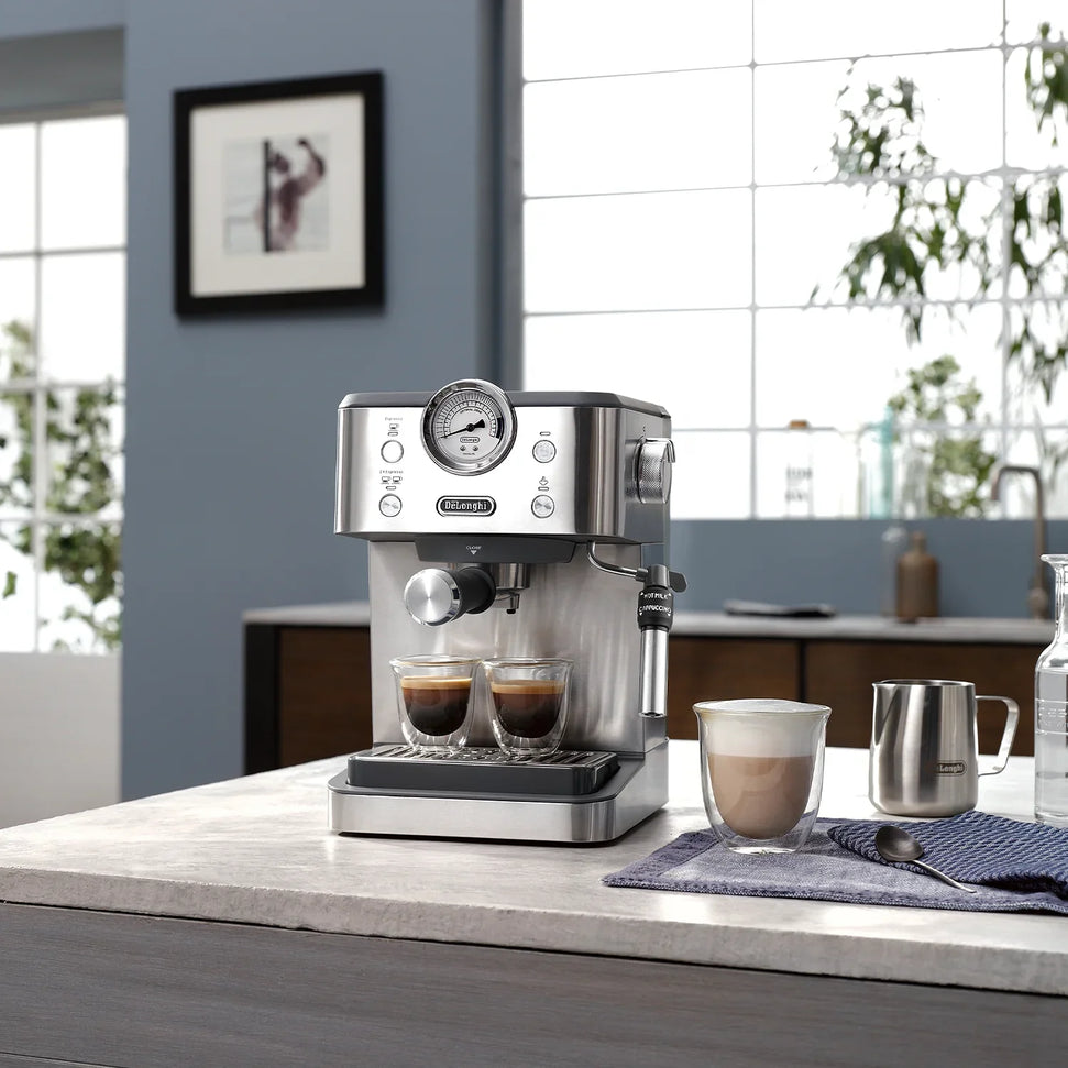 DeLonghi - Linea Classic Espresso Machine - EM450M
