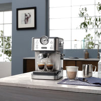 DeLonghi - Linea Classic Espresso Machine - EM450M