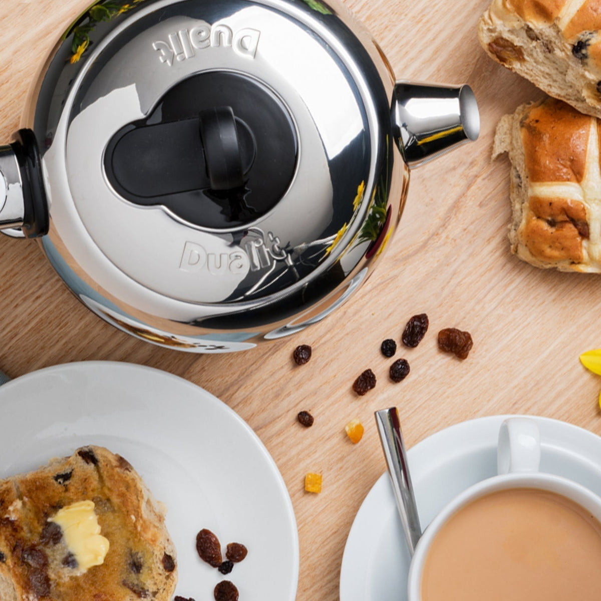 Dualit - 1.7 L Classic Electric Kettle - DU-72815