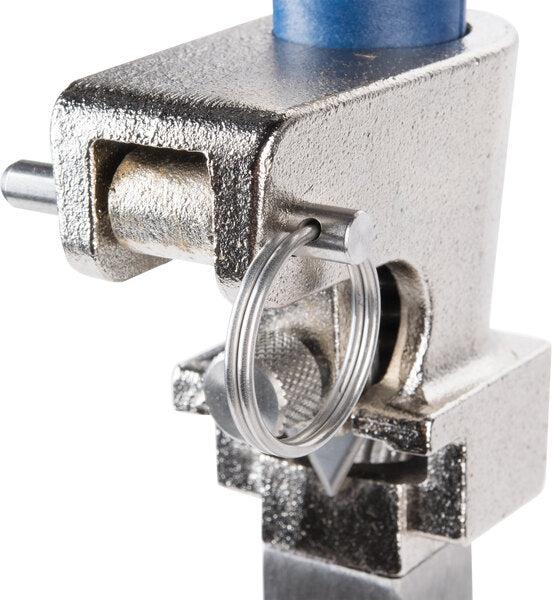 Edlund - Standard Duty Manual Can Opener with 22" Adjustable Bar and Cast Stainless Steel Clamp Base - G-2CL