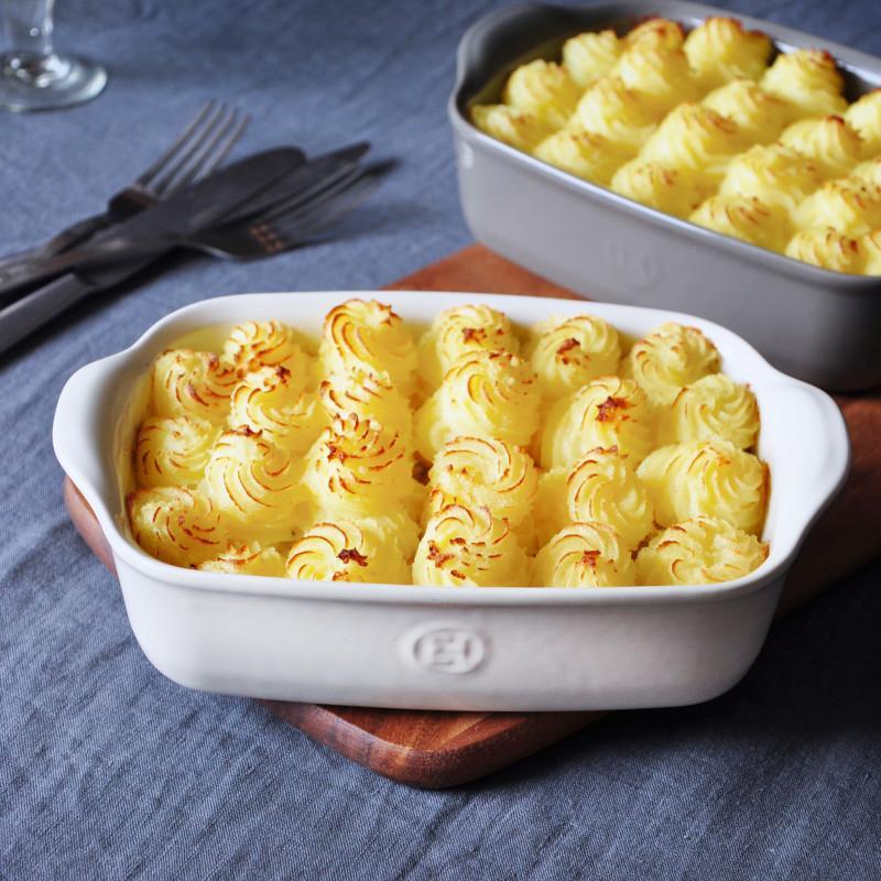 Emile Henry - 17" x 11" Ceramic Farine/White Baking Dish - 119654