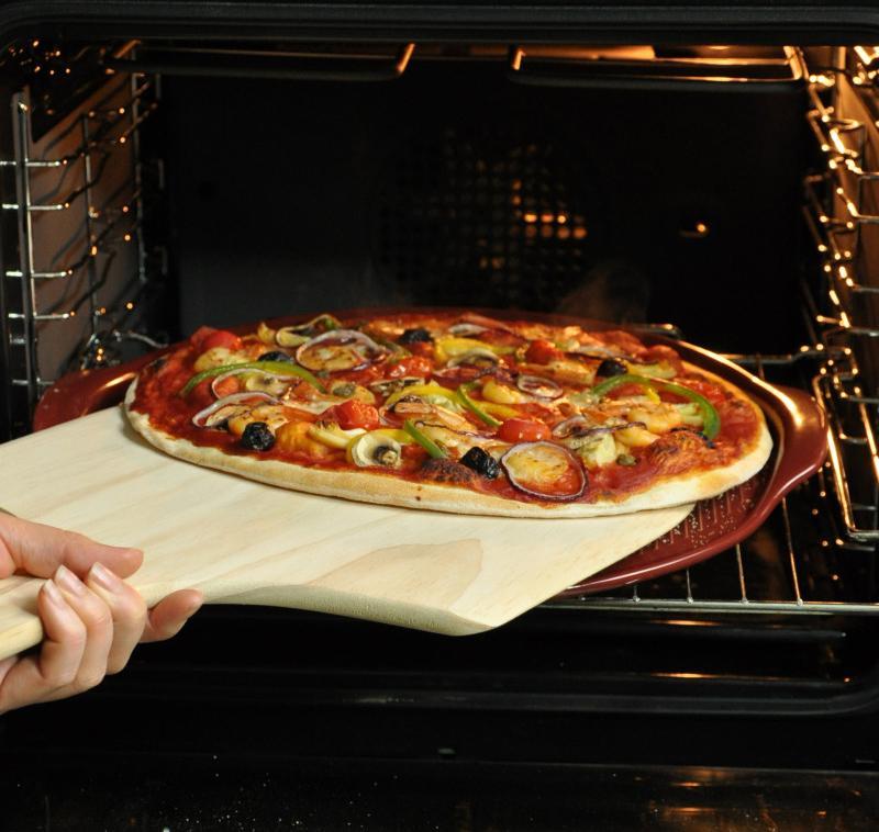 Emile Henry - BARBECUE 14.6" Ceramic Ceramic Charcoal/Fusain Pizza Stone-II - 797614