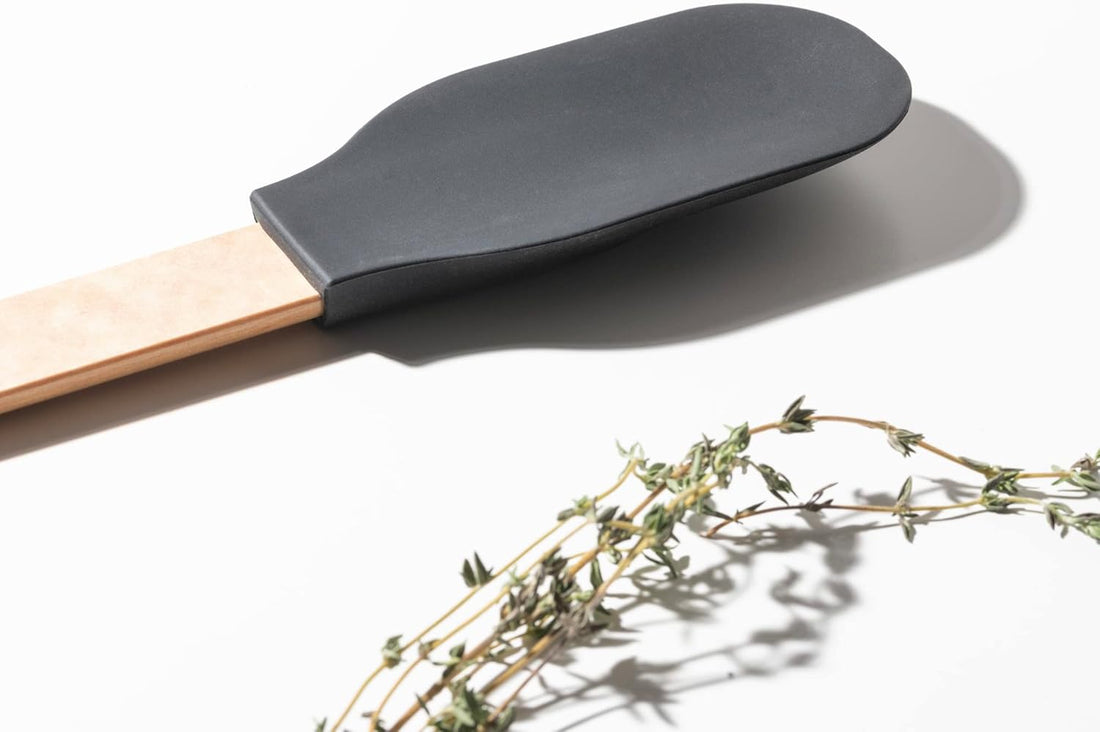 Epicurean - 13" Silicone Series Utensils, Small Spoonula, Natural + Black with 1/4" Profile - 023-408010320