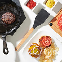 Epicurean - 14.5" Gourmet Series Utensils, Medium Turner, Natural + Black with 1/4" Profile - 016-202010320