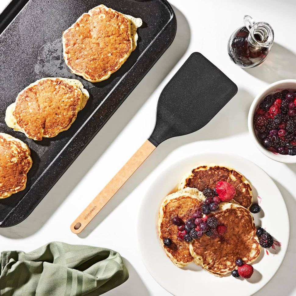 Epicurean - 15" Gourmet Series Utensils, Large Turner, Natural + Black with 1/4" Profile - 016-302010320