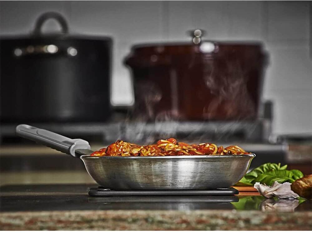 Epicurean - 7" × 7" Trivets, Slate/Black with 3/16" Profile - 010-07070203