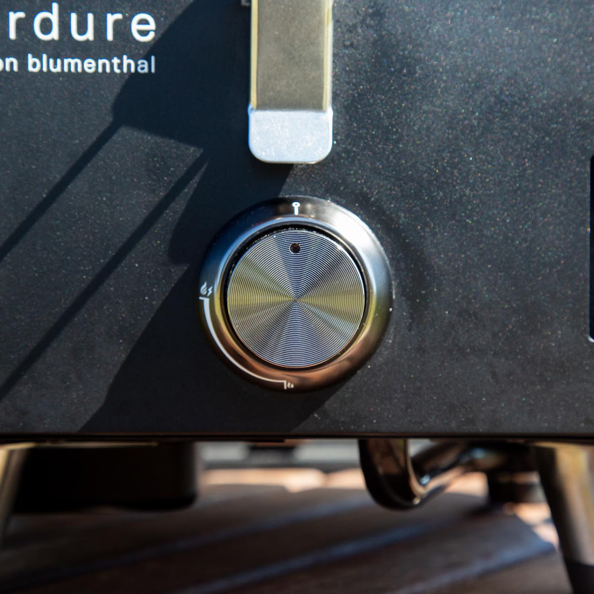 Everdure - Cube Proflame 360 Matte Black BBQ Gas Grill - HBECUBEG3B
