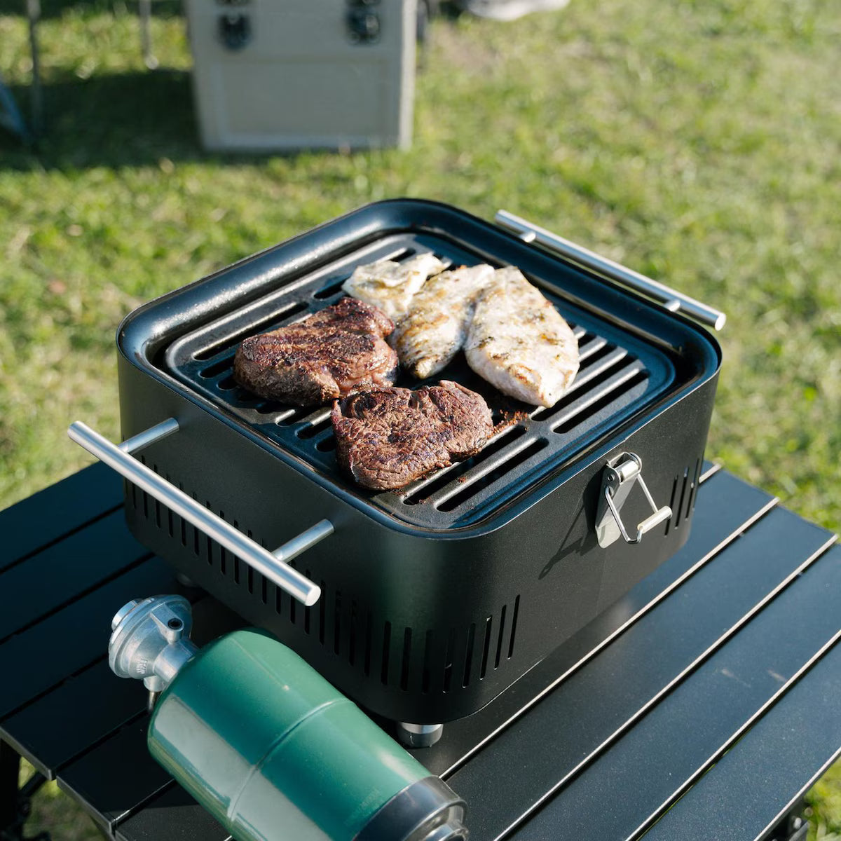 Everdure - Cube Proflame 360 Matte Black BBQ Gas Grill - HBECUBEG3B