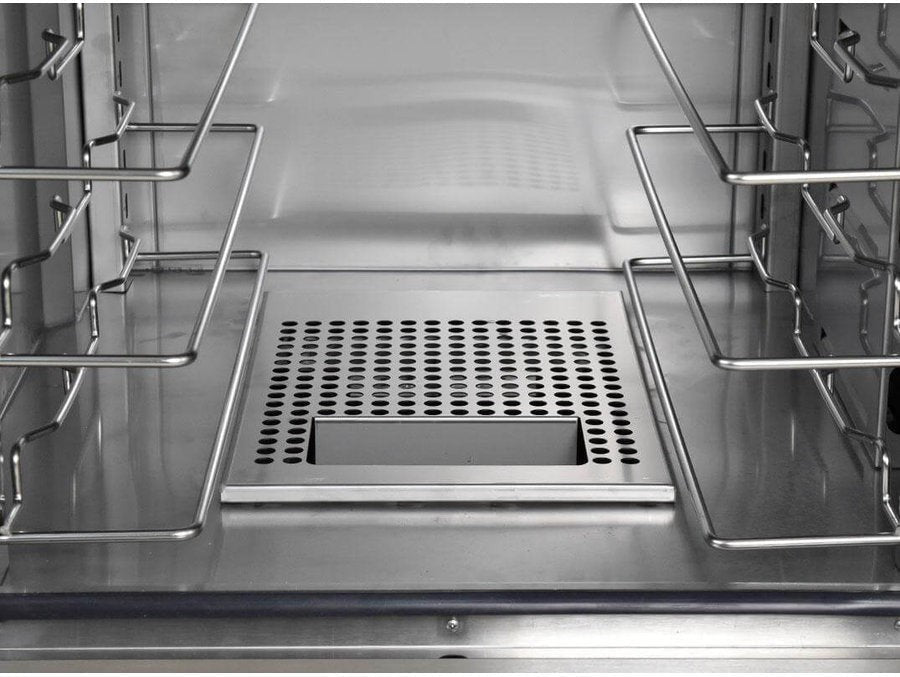 FWE - 120V Half Height Insulated Mobile Heated Cabinet with 6 Pans Capacity - PHTT-6 (Special Order 4-6 weeks)