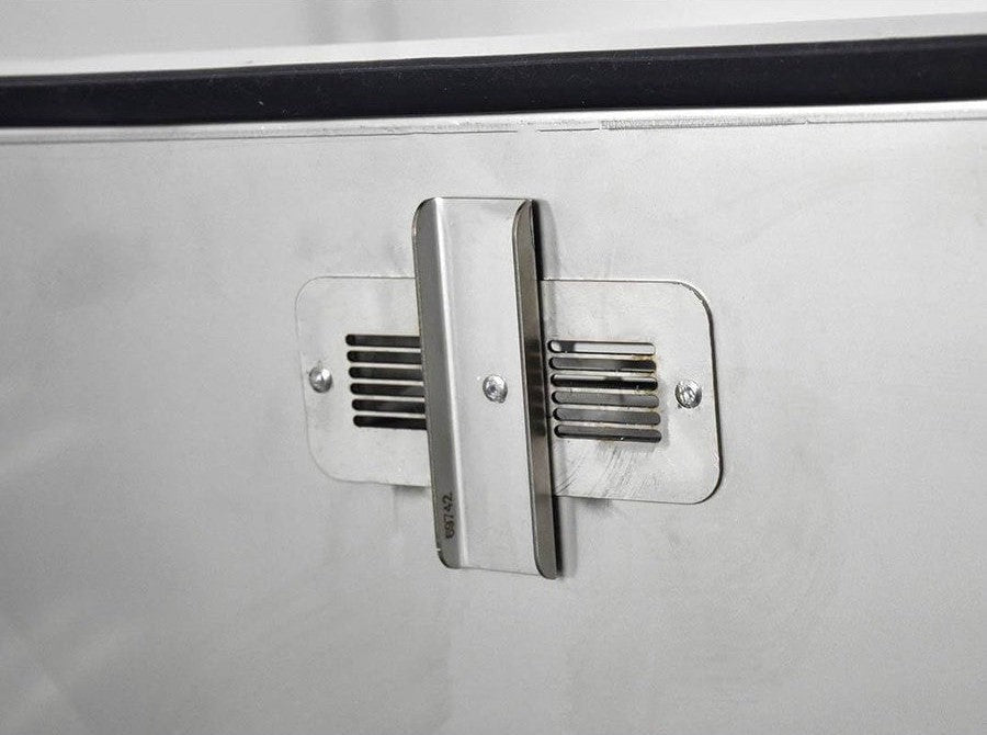 FWE - 208V Low Temperature Split Cavity Cook & Hold Cabinet with 8 Pans Capacity - LCH-6-6-G2 (Special Order 4-6 weeks)