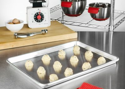 Fat Daddio's - 18" x 13" x 1" Natural Aluminum Sheet Pan - SP-HALF