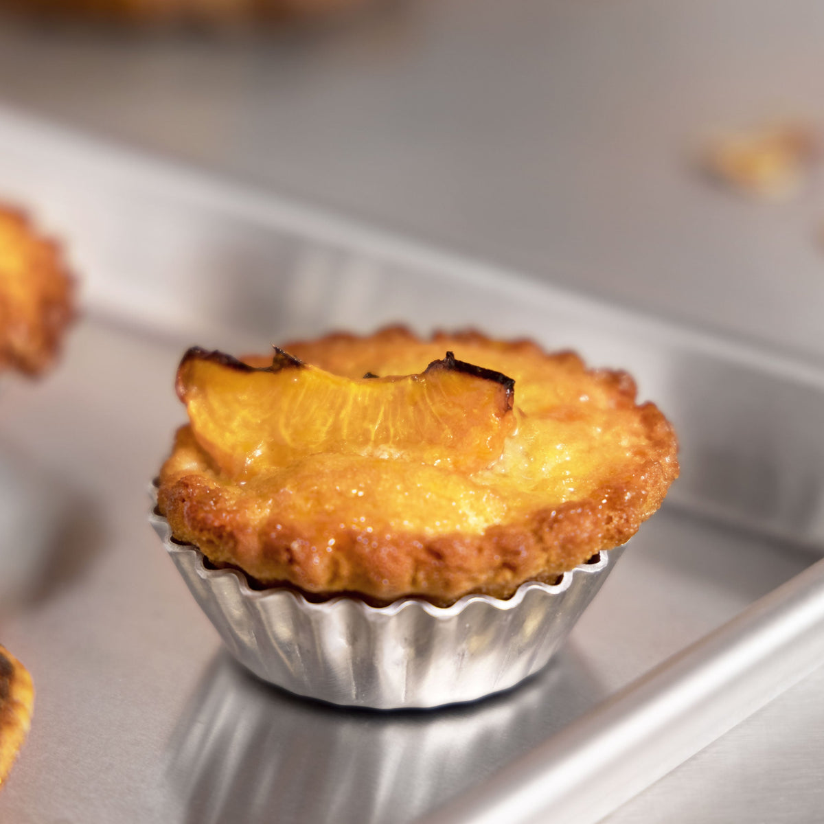 Fat Daddio's - 2.5" Aluminum Natural Solid Bottom Heavy Duty Mini Tartlette Pan,Pack Of 20 - PMTH-25