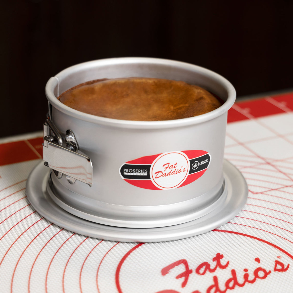 Fat Daddio's - 6" x 3" Aluminum Anodized Round Springform Cake Pans - PSF-63