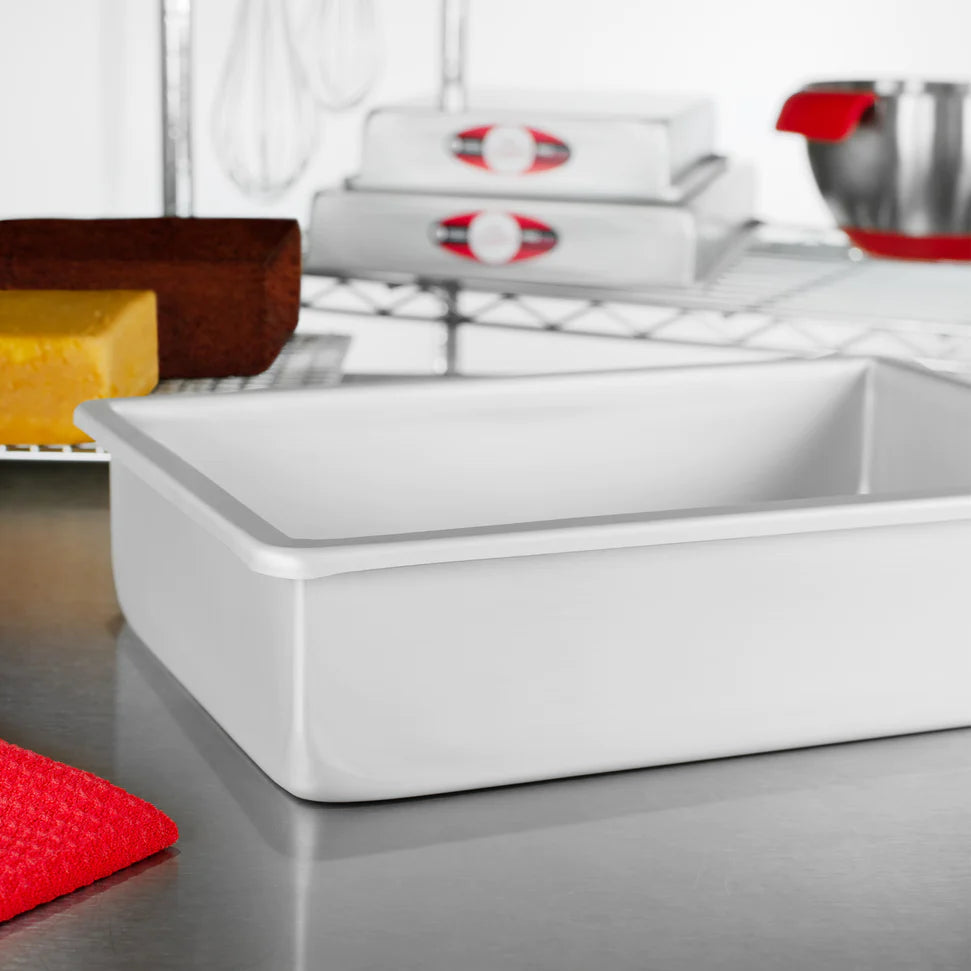 Fat Daddio's - 7" x 11" x 3" Aluminum Anodized Sheet Cake Pan - POB-7113