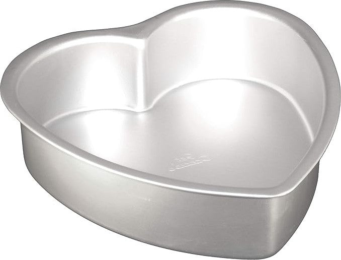 Fat Daddio's - 8" x 3" Aluminum Anodized Removable Bottom Heart Cake Pan - PHT-L83