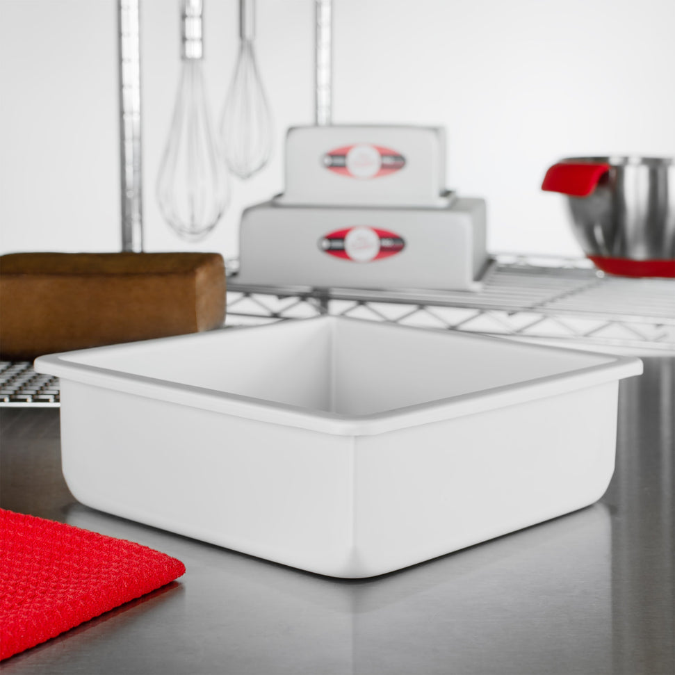 Fat Daddio's - 8" x 8" x 3" Anodized Aluminum Square Cake Pan - PSQ-883