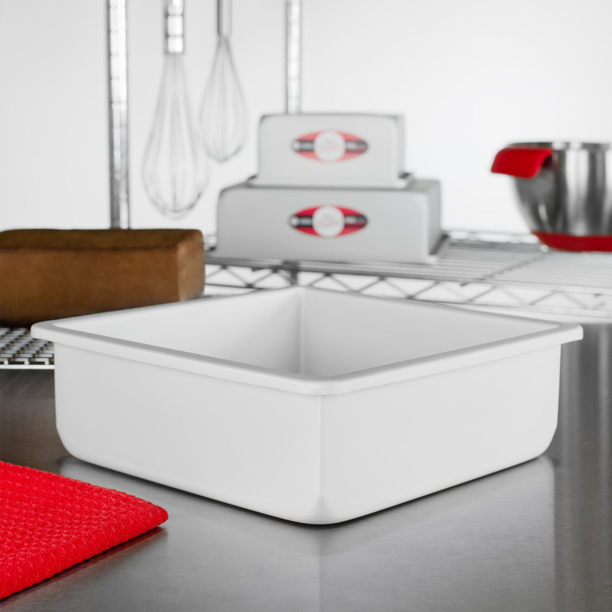 Fat Daddio's - 8" x 8" x 3" Anodized Aluminum Square Cake Pan - PSQ-883