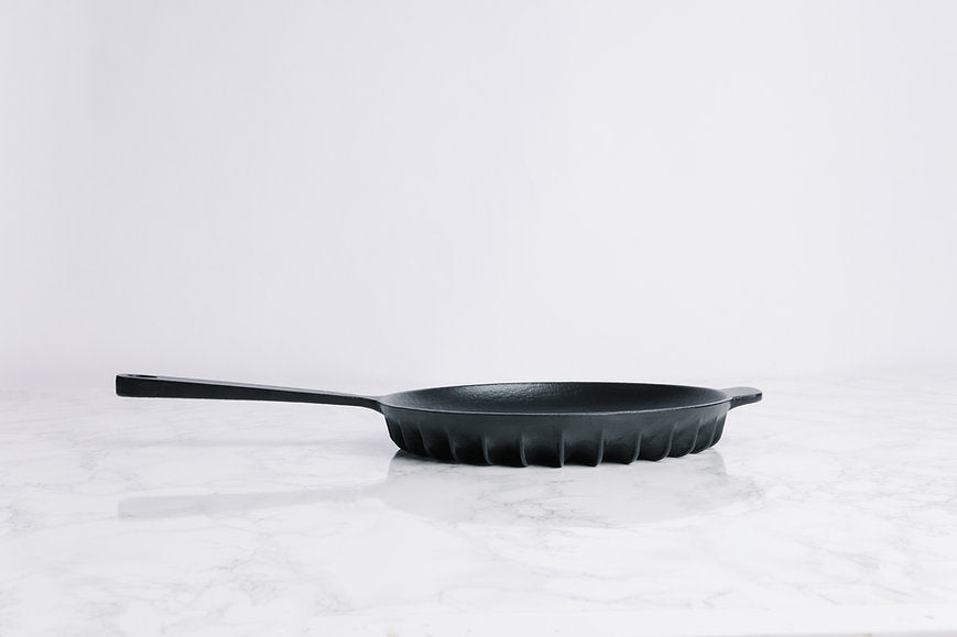 FireUp - 10" Black Cast Iron Skillet - FC011 - DISCONTINUED