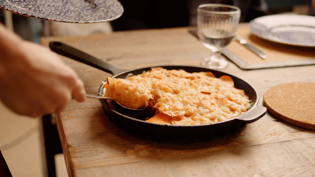 FireUp - 10" Black Cast Iron Skillet - FC011 - DISCONTINUED