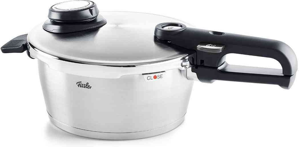 Fissler - 2.6 QT Vitavit Premium Pressure Skillet with Steamer - 622-212-02-0700