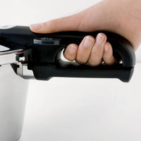 Fissler - 4.8 QT Vitavit Premium Pressure Cooker with Steamer - 622-412-04-0700