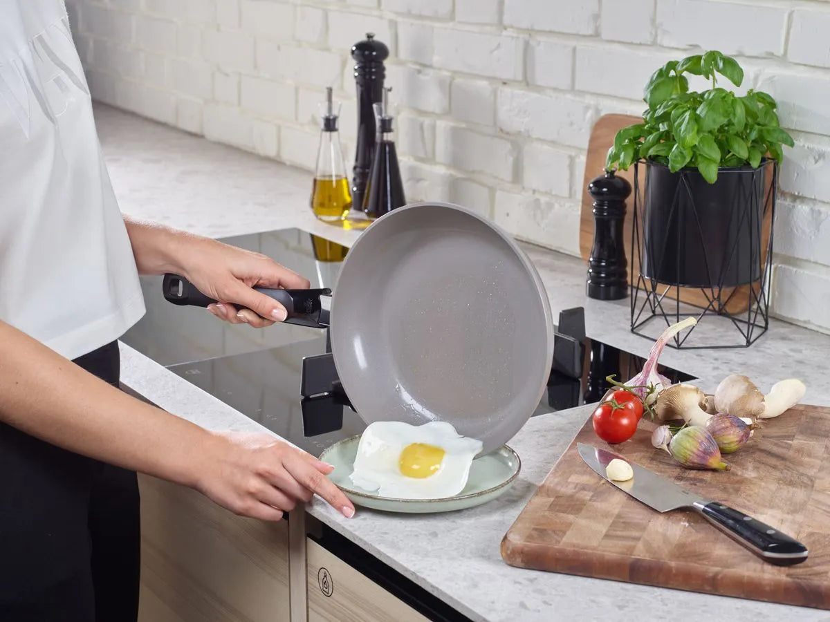Fissler - Ceratal®Classic 11" Warm Grey Ceramic Non-Stick Frying Pan - 157-220-28-1000