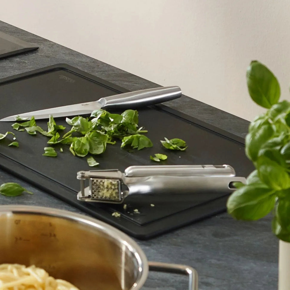 Fissler - Essential Garlic Press - 002-024-03-0000