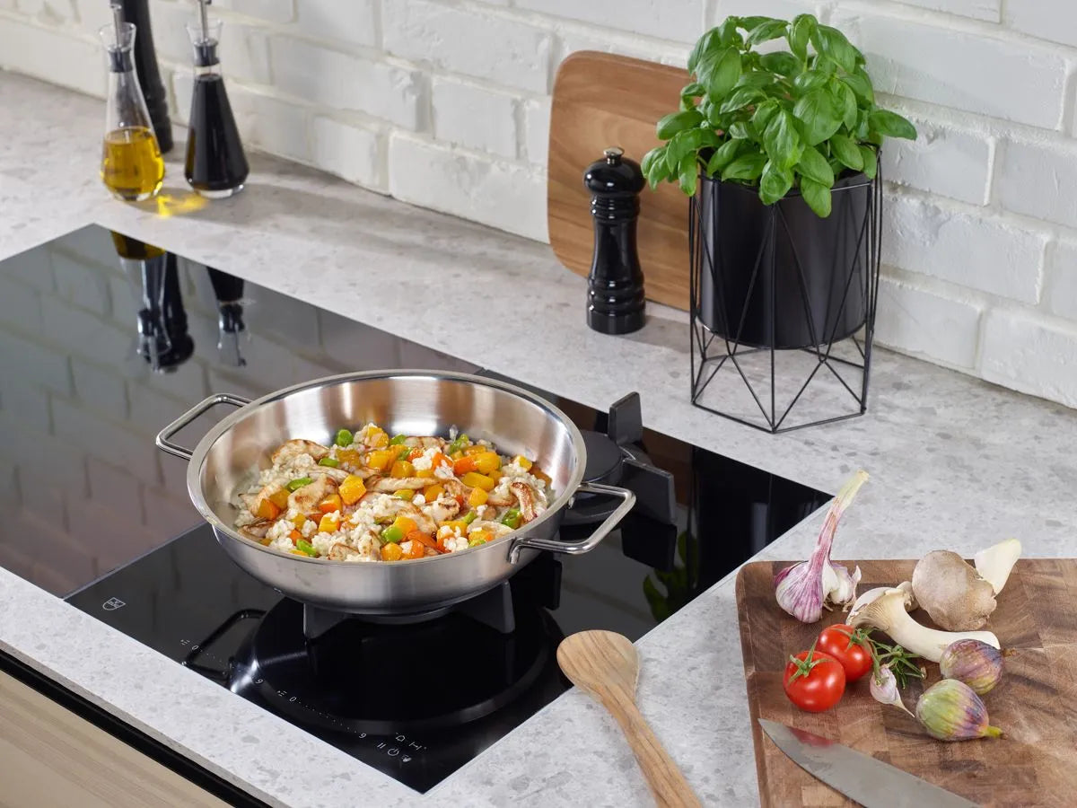 Fissler - Pure Collection Pro 9.5" Stainless Steel Serving Pan - 086-384-24-1000
