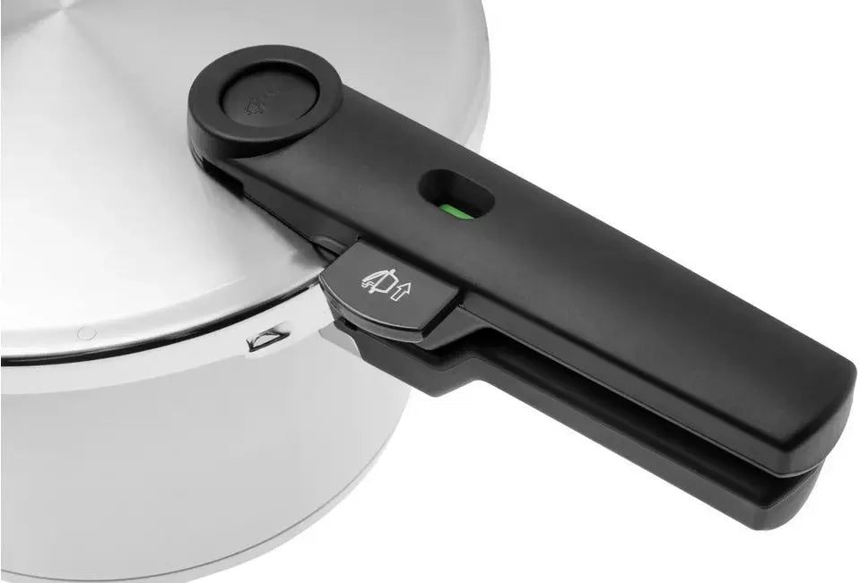 Fissler - Vitaquick®Premium 4.8 Qt Pressure Cooker - 602-410-04-0000