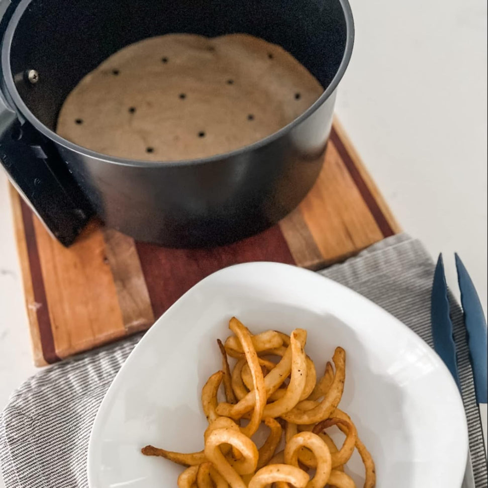 Frieling - 9" Round Air Fryer Liners with Holes, 50 Pc in Box - 6004