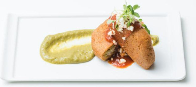 Front Of The House - Nouvelle 10" x 5" Bright White Rectangular Porcelain Plate, Pack of 12 - DAP014WHP23