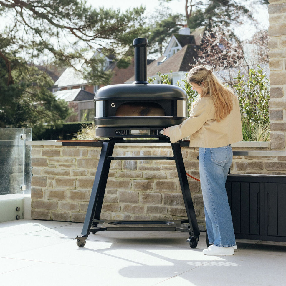 Gozney - Dome XL (Gen 2) and Stand Bundle - Hybrid Fuel Natural Gas - GMNOBUS1826SB