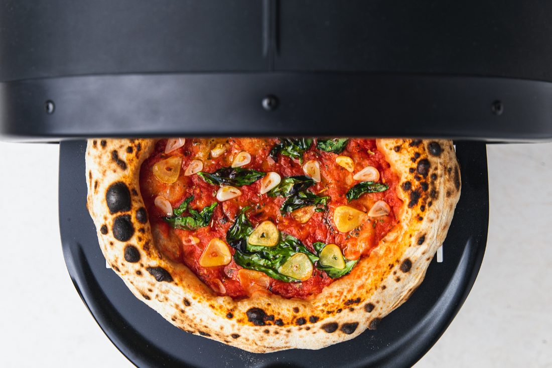 Gozney - Roccbox Outdoor Pizza Oven, 12" Pizza, Propane with wood option - Black - GRPBKUS1615