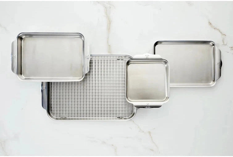 Hestan - 5 PC Clad Bakeware Set Provisions Oven bond (Half Sheet Pan with Rack; Quarter Sheet Pan; Square Pan; Rectangular Pan) - 48655-C