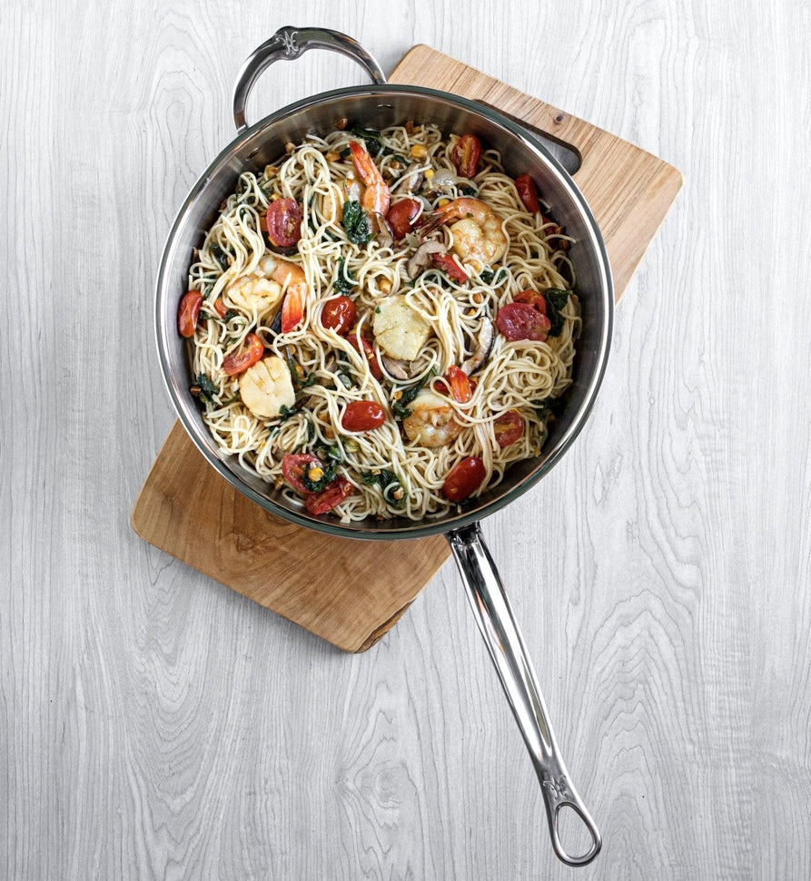 Hestan - 5 QT/28 cm ProBond Stainless Steel Covered Essential Pan with Helper Handle - 31571