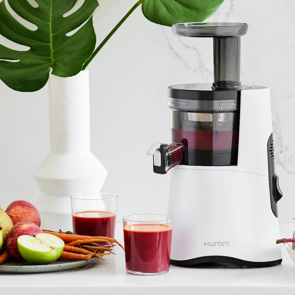 Hurom - White Slow Juicer - H-AA-WBB17