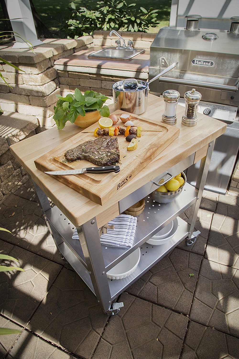 John Boos - 18" x 12" x 1.5" Professional Collection Maple BBQ Cutting Board - BBQBD