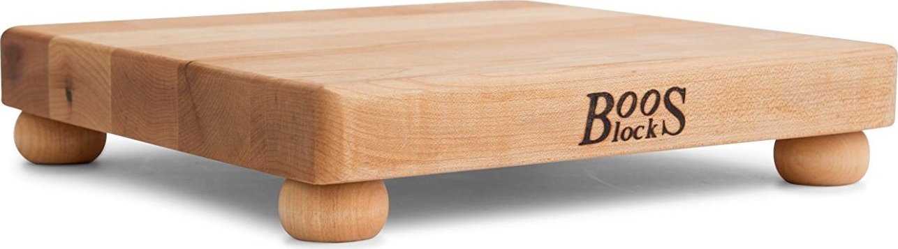 John Boos - 9" x 9" x 1.5" Maple Cutting Board with Wood Bun Feet - B9S