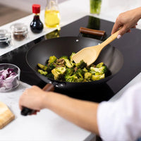 Joyce Chen - Classic Series 14" Black Carbon Steel Preseasoned Stir Fry Pan - J21-0514