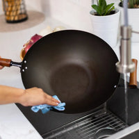 Joyce Chen - Classic Series 14" Black Carbon Steel Preseasoned Stir Fry Pan - J21-0514