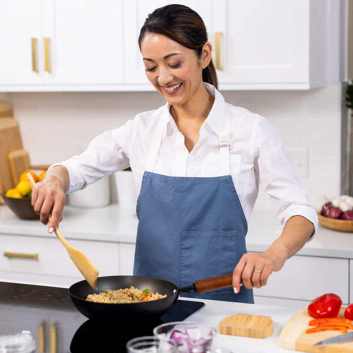 Joyce Chen - Classic Series 12" Black Carbon Steel Preseasoned Stir Fry Pan - J21-0512