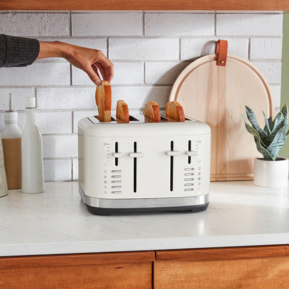 KitchenAid - 4 Slice Porcelain Toaster - KMT4109PL